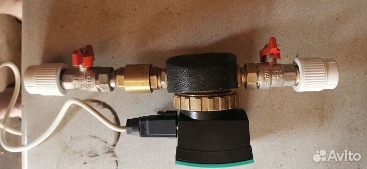 Циркуляционный насос Grundfos comfort 15-14 B PM R