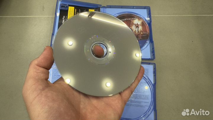 Assassins Синдикат и Just Dance для PS4 / PS5