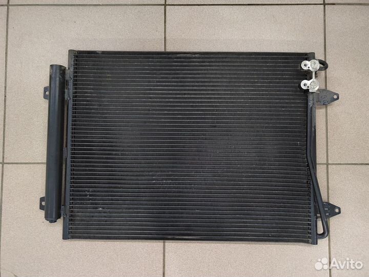 Радиатор кондиционера VW Passat B7