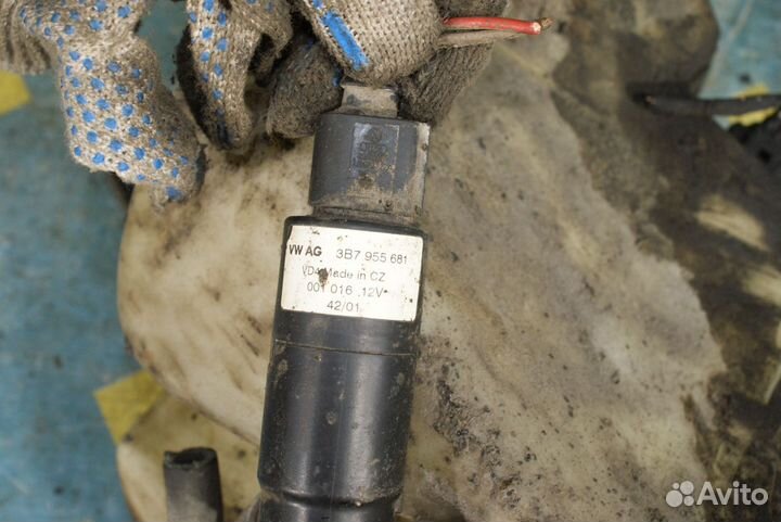 Бачок омывателя лобового стекла Audi A6 C5