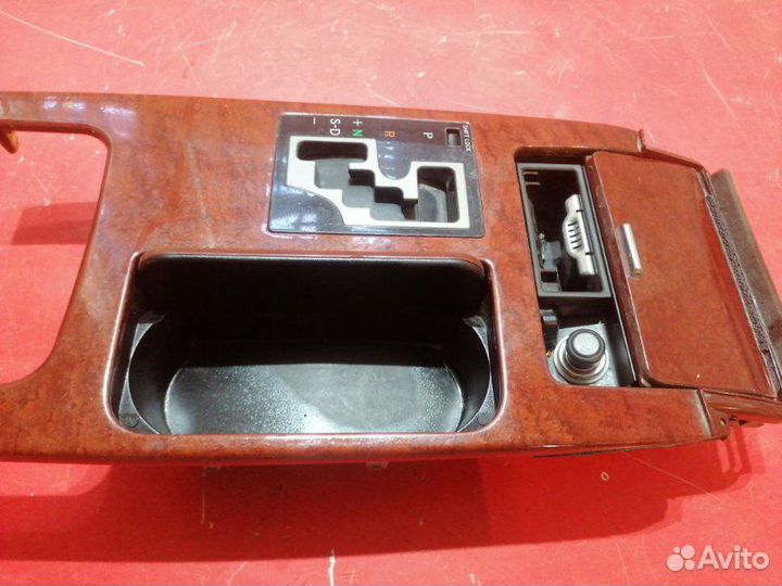 Центральная консоль Lexus Gs S190