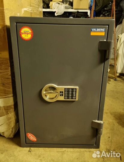 Огневзломостойкий сейф Valberg Гарант 67 T EL