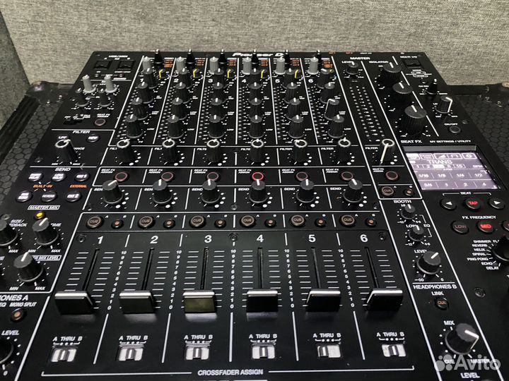 Pioneer DJM V10 + Кейс