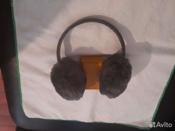 Меховые наушники