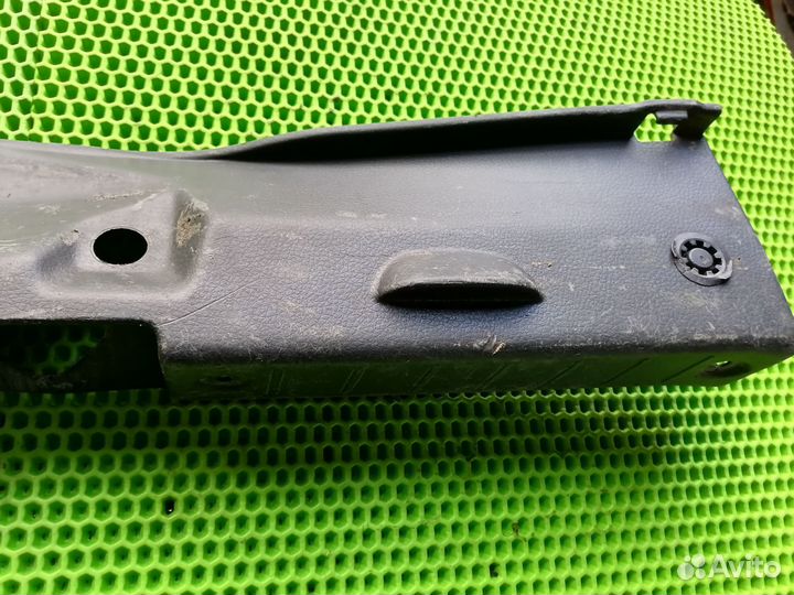 Обшивка багажника Сузуки Лиана