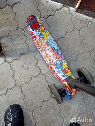 Детский велосипед и самокат