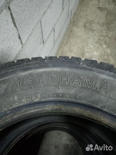 Yokohama Ice Guard Stud IG55 215/65 R16