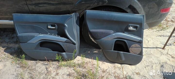 Дверные карты митсубиси аутлендер xl