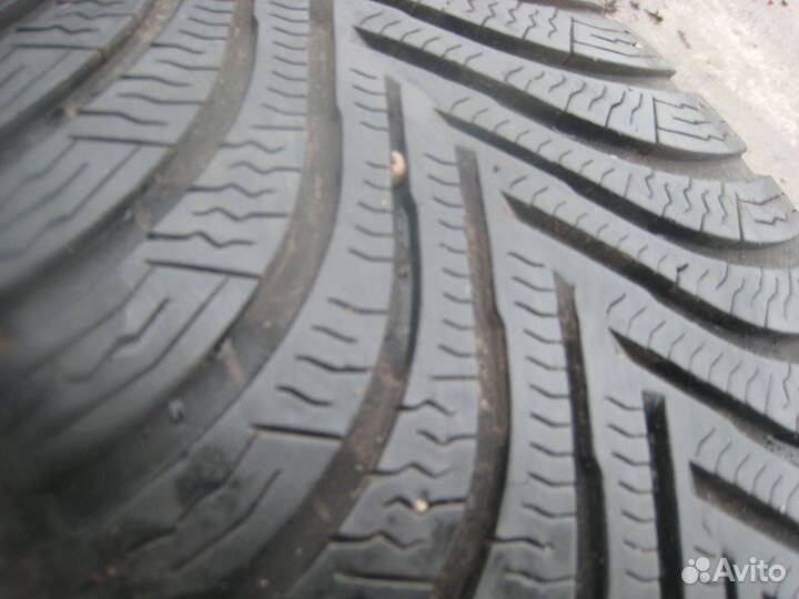 Michelin Alpin 5 215/60 R16