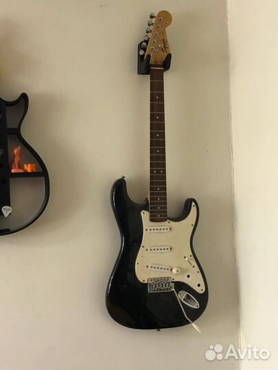 Настенное крепление для гитары