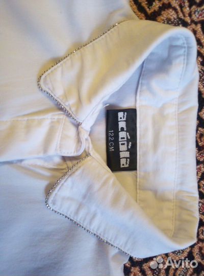 Блузка белая