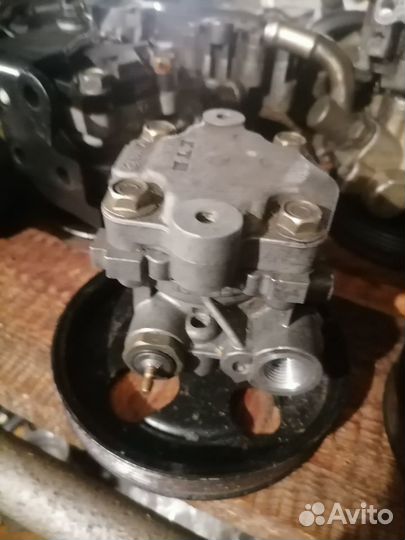 Насос гур гидроусилителя руля Мазда 3 BK