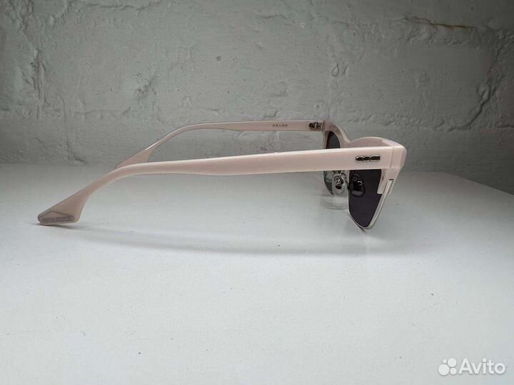 Солнцезащитные очки Gentle Monster