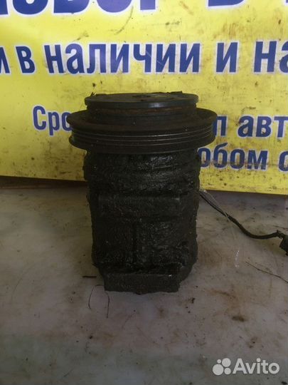 Компрессор кондиционера Kia Shuma