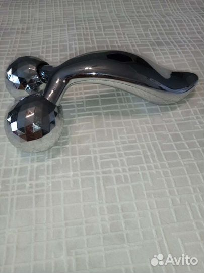 Массажер роликовый для лица и тела