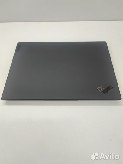 ThinkPad X1 Carbon Gen 10 full HD