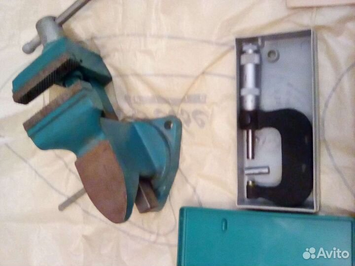 Слесарный и измерительный инструмент СССР