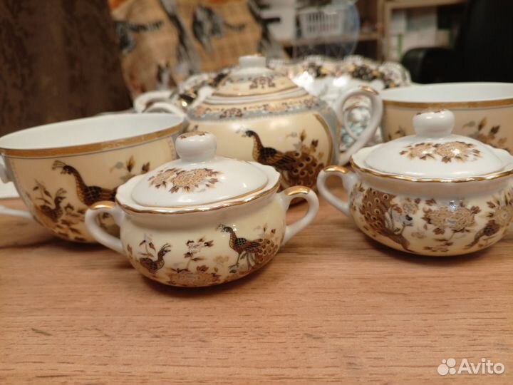 Набор фарфоровой посуды