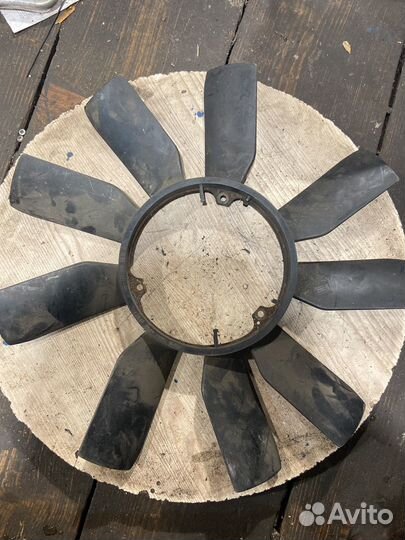 Кpыльчатка вентилятoра Меrсеdes M111