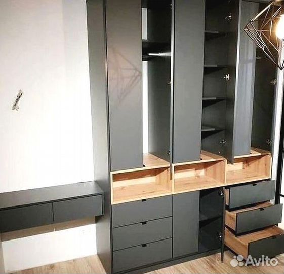 Шкаф распашной на заказ в спальню