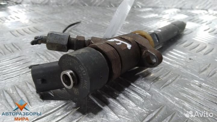 Форсунка Peugeot 307 рест. 2007 0445110239