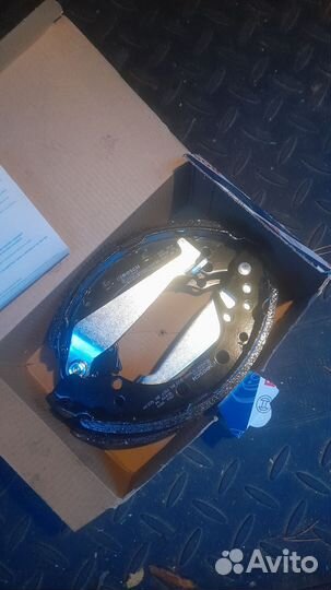 Тормозные колодки bosch0986487270