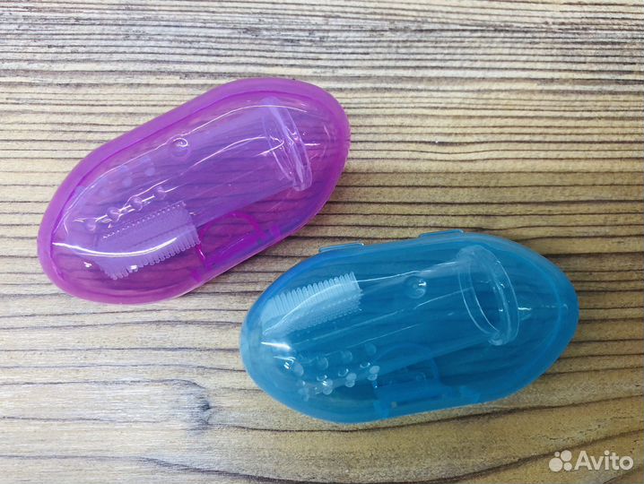 Силиконовая зубная щетка на палец