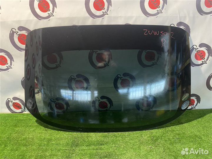 Стекло двери багажника (2) Toyota Prius ZVW51