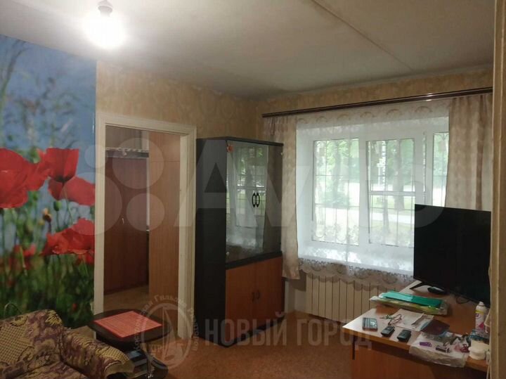 2-к. квартира, 42 м², 1/5 эт.