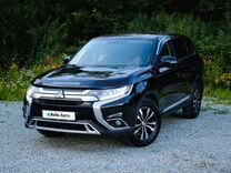 Mitsubishi Outlander 2.0 CVT, 2019, 130 200 км, с пробегом, цена 2 070 000 руб.