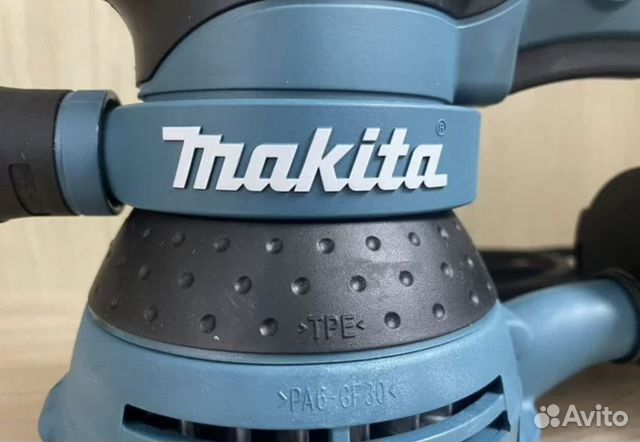 Эксцентриковая шлифмашина makita BO5215