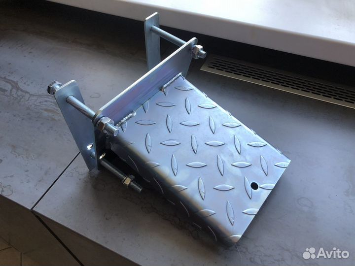 Подножка для лодочных прицепов к-т 2шт