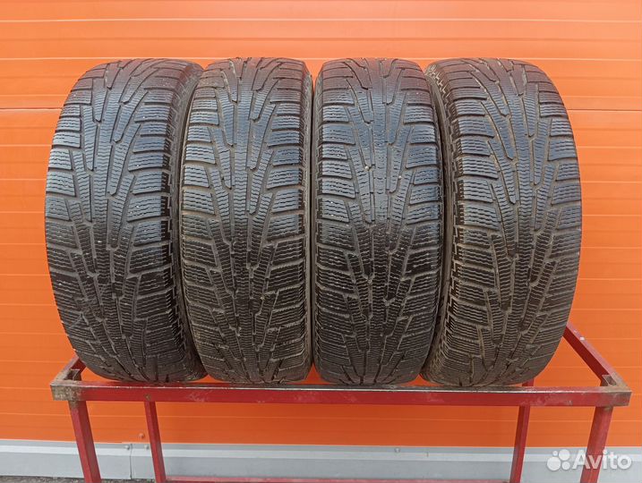 Nokian Tyres Hakkapeliitta R SUV 235/65 R18 110R