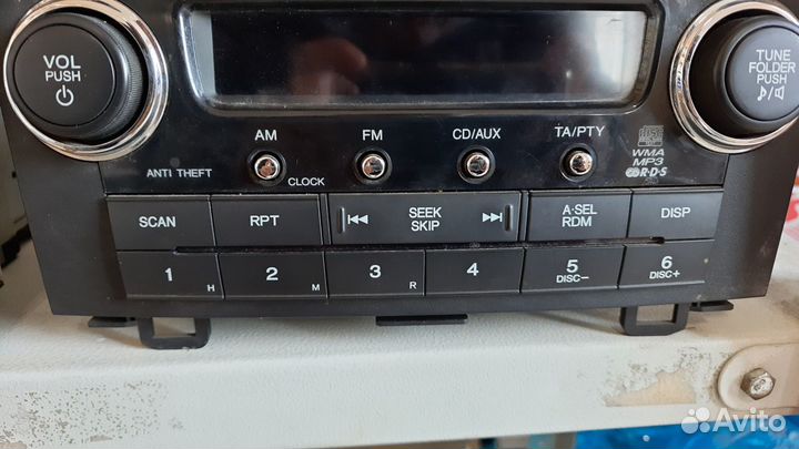 Штатная магнитола Honda CR-V