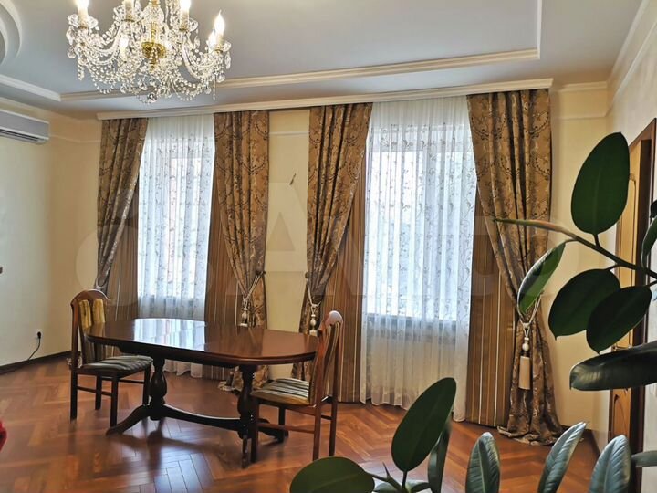 3-к. квартира, 109,6 м², 2/6 эт.