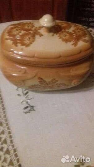 Супница или горшок для запекания