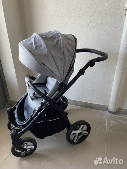 Коляска прогулочная