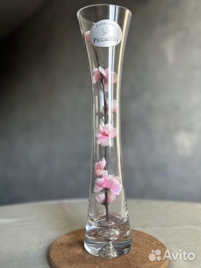 Ваза декоративная 35 см с одним цветком Италия