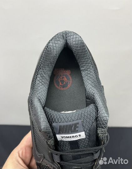 Кроссовки Nike Zoom Vomero 5