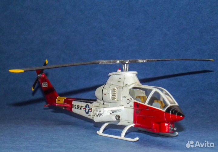 Модель вертолёта AH-1G Cobra