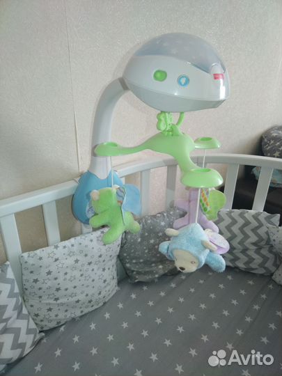 Мобиль на кроватку fisher price