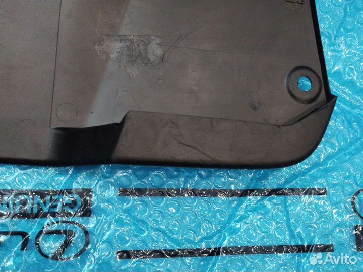 Брызговик Lx 570 передний правый 2015-2021