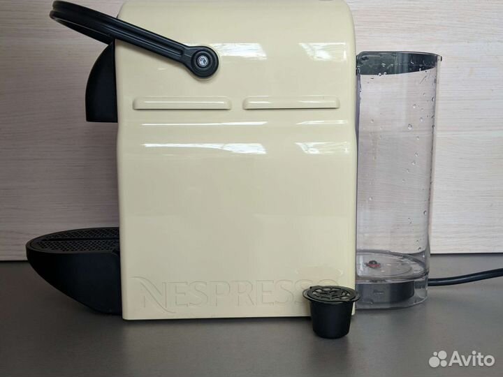 Кофемашина delonghi капсульная