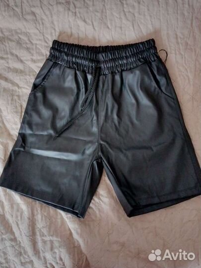 Шорты из экокожи женские новые