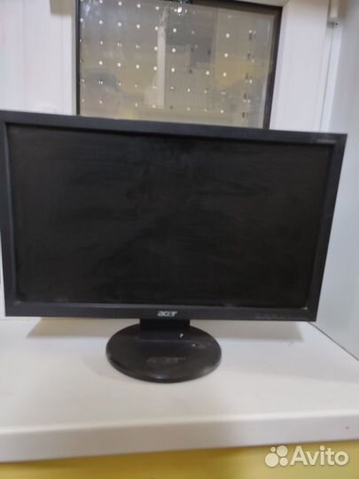 Монитор LG 19