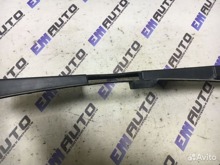 Накладка замка капота Хендай Элантра