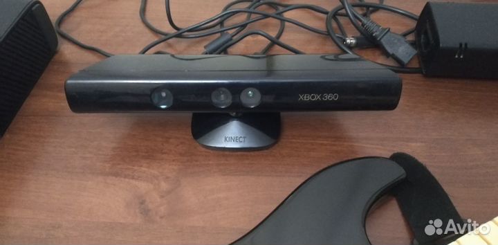 Xbox 360E 256гб прошита + гитара