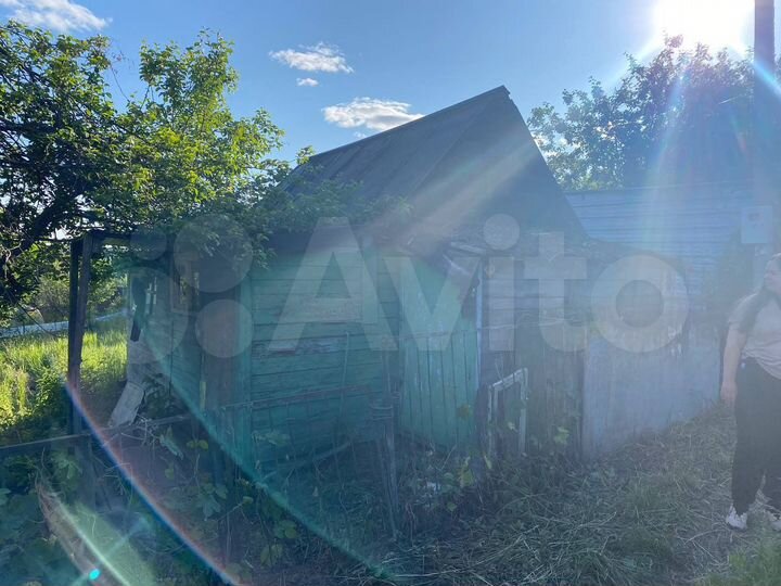 Дача 20 м² на участке 4 сот.