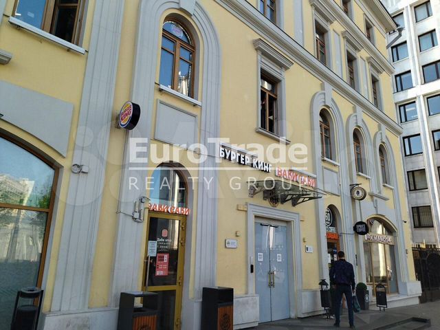 Сдам торговое помещение, 303 м²