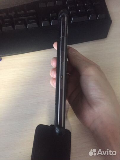Телефон Sony xperia z1